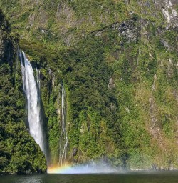 milford sound rainbow