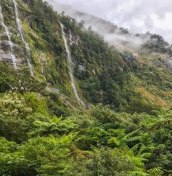 Milford Track Falls, Fiordland National Park, Southland New Zealand
