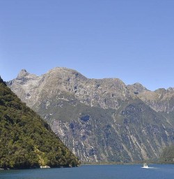our guests explore Milford sound PS19JAN26