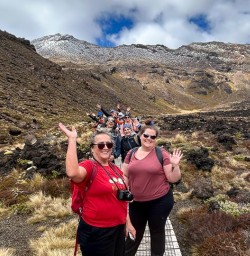 our guests hiking Tongariro National Park SN28OCT25