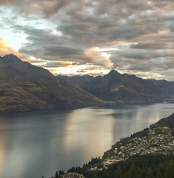 Sunset at Lake Wakatipu, Otago New Zealand