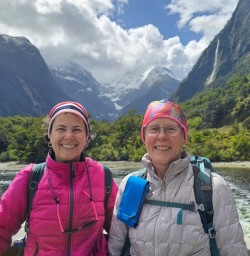 two guests enjoying boat cruise Milford sound MP03NOV25