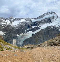 guests explore mt cook aoraki national park PS16FEb26