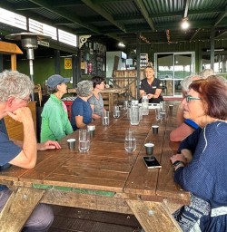 weaving with flax Kohutapu Lodge SN06JAN26