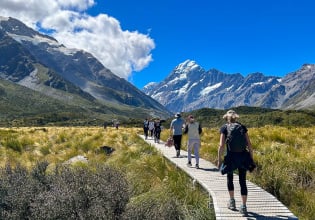 Mount Cook National Park hiking tours3